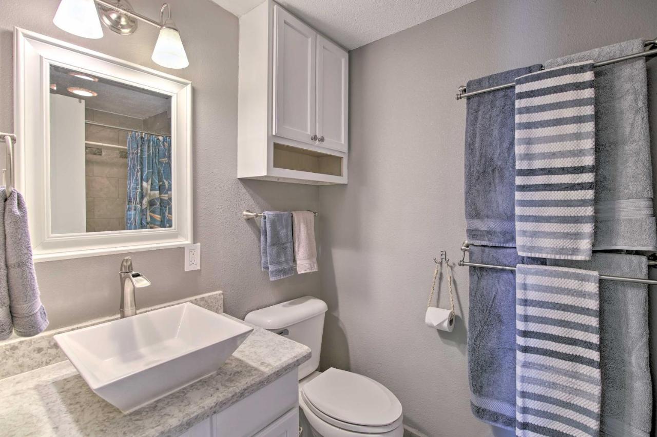 Sunny Oceanfront Condo On South Padre Island Beach Екстериор снимка